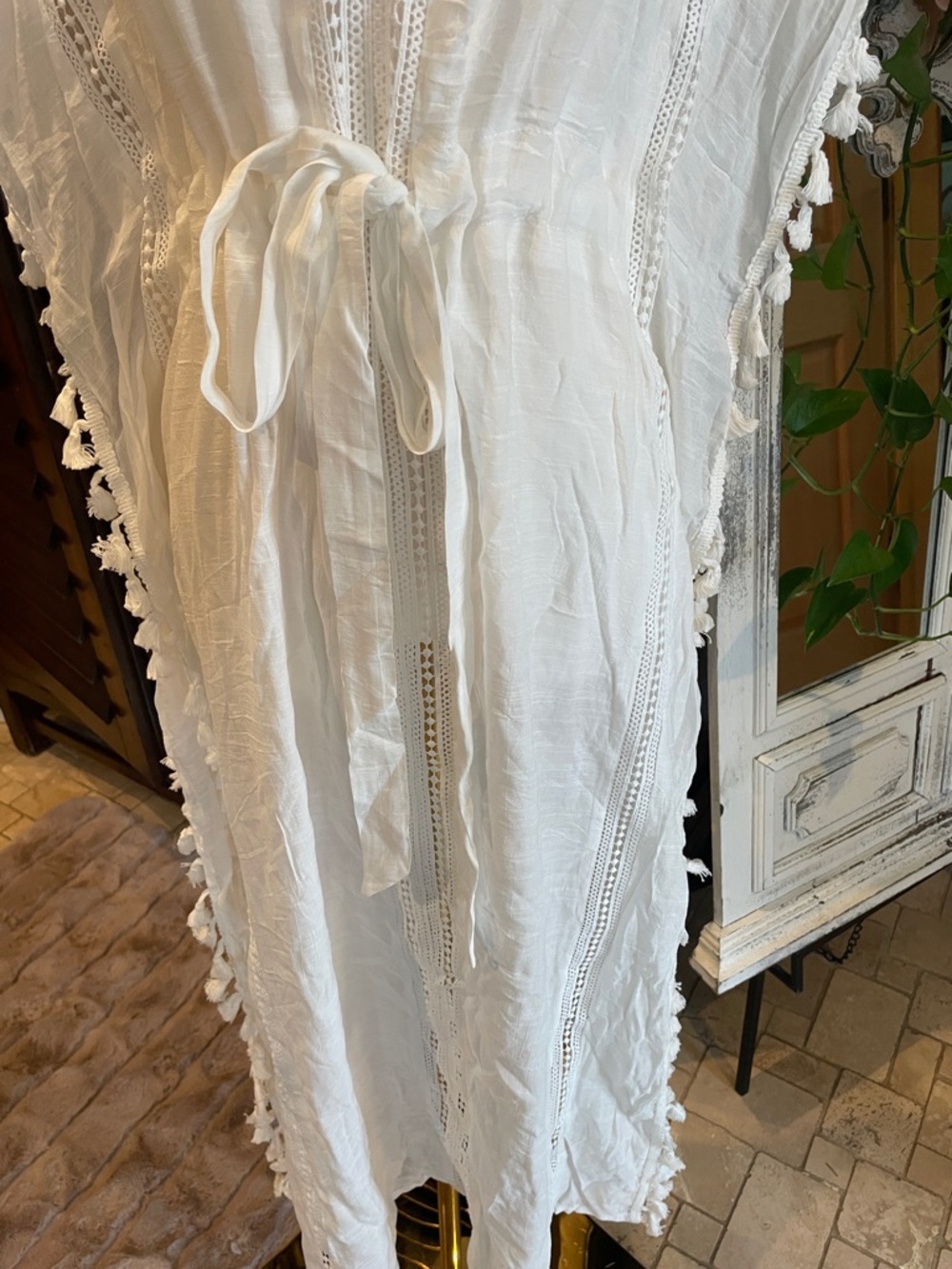 Cupshe White Tassel-Trim Belted Midi Swim Cover-Up Kaftan Small NWT - Picture 5 of 9